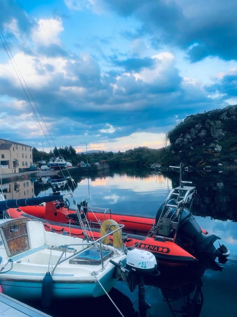 The Old Boathouse At Bunbeg Harbour Apartment Luaran gambar